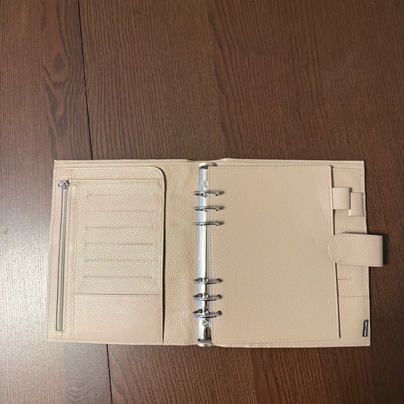 Moterm Versa 3.0 Rings Planner Taupe - Picture 4 of 11